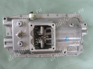 Крышка КПП кулиса в сборе с вилками Фотон(Foton)-1099 1702021-53FTF
