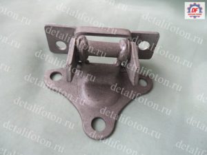 Петля двери левая Фотон 1049/1069 1B18061000048