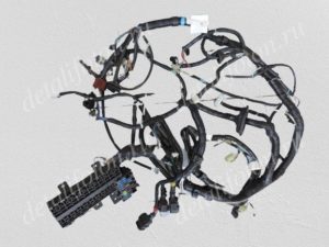 Жгут проводов кабины с блоком предохранителей 12V Фотон(Foton)-1039/1049 1B18037400067